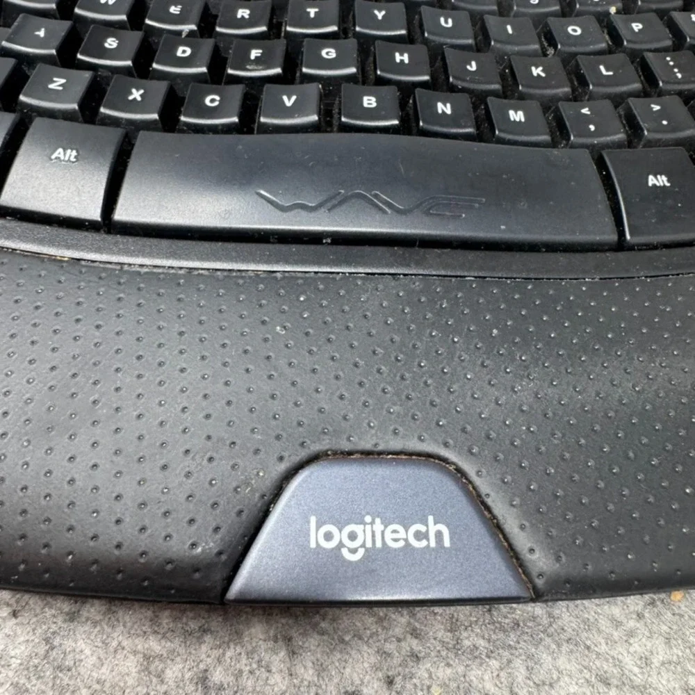 Logitech Wireless Ergonomic Keyboard K350 No Dongle‎ Tested
